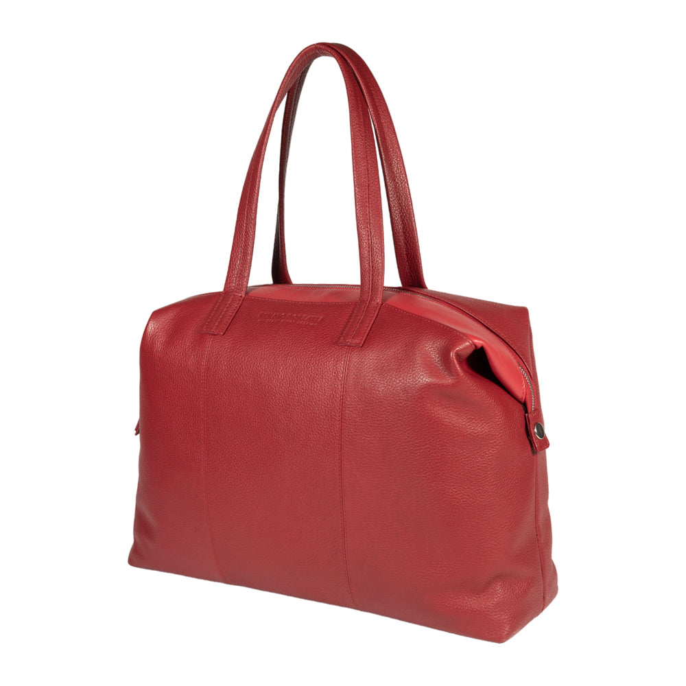 RB2004V | Shopping Bag Convertible to Trunk made of genuine full grain leather, dollar/light grain. Double handles. Red color. Dimensions: 43 x 36 x 14 cm. Packaging: Non-Woven Fabric Bag.