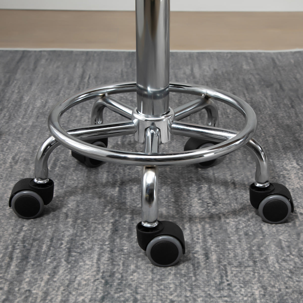 Lot de 2 tabouret à roulette pivotant 360°, assise réglable 47-62H cm, acier chromé revêtement synthétique noir